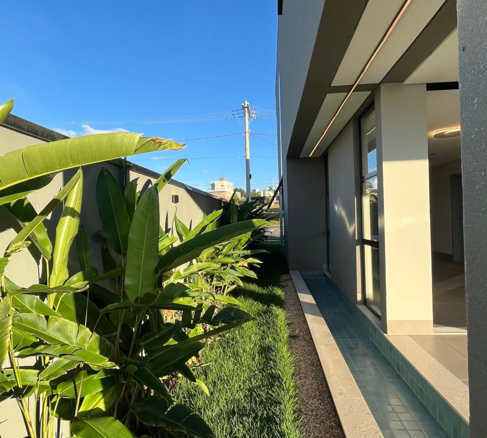 WhatsApp-Image-2025-10-14-at-09.34.26